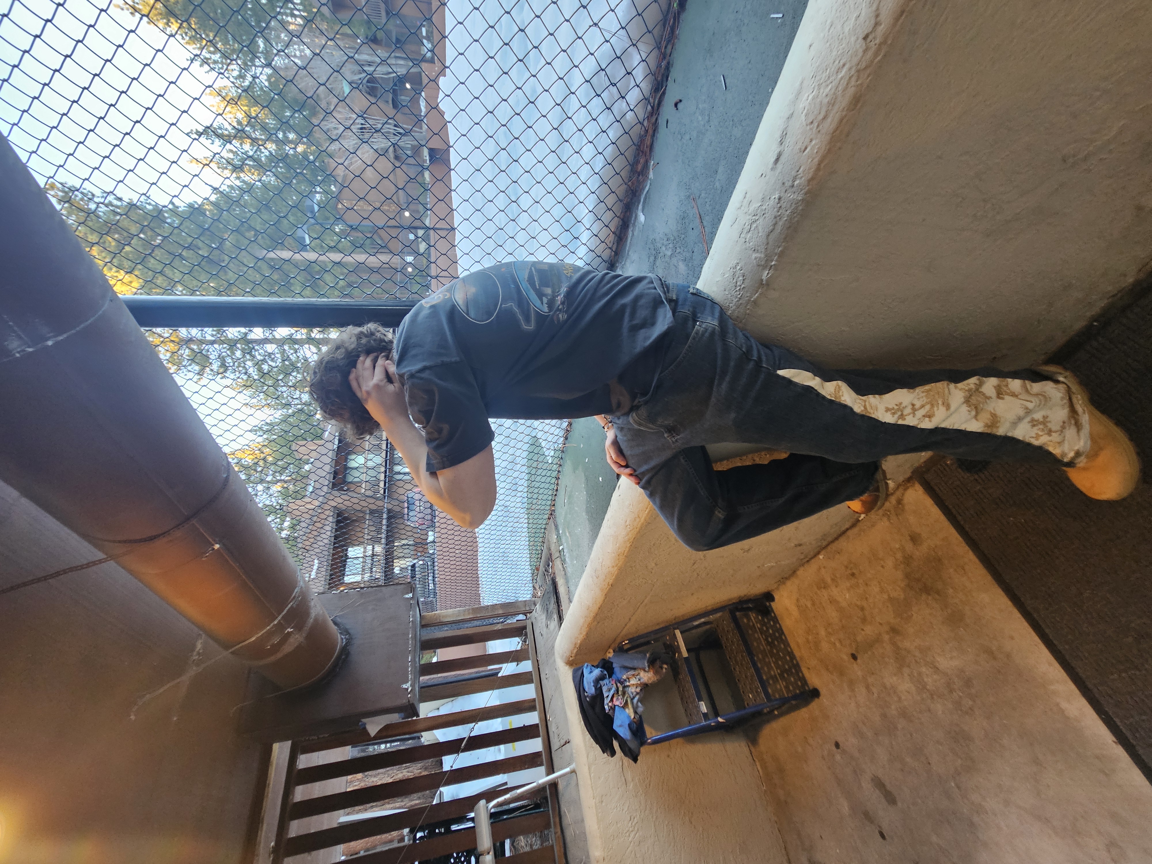 Tuck Ross Jeans — build photo